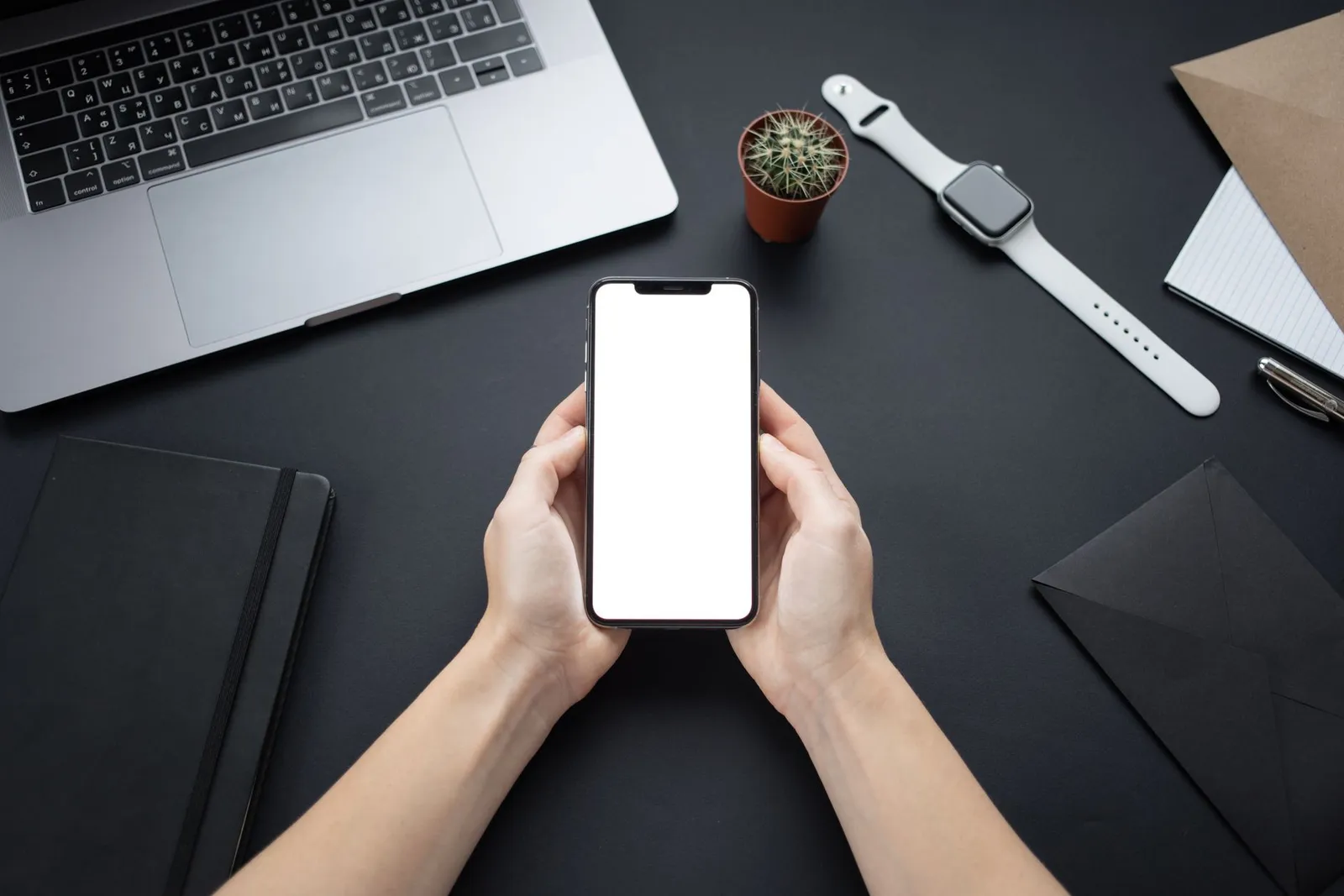 Le premier iPhone pliable arrive le 23 octobre à 2 339 euros