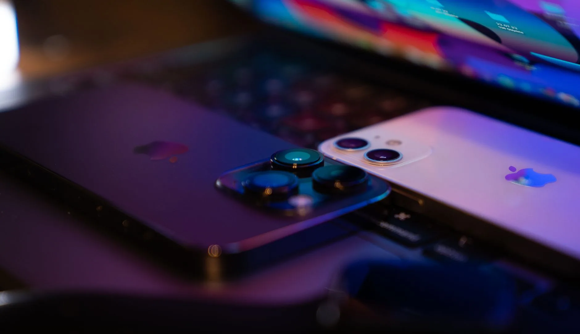 Smartphone haut de gamme reconditionné : le choisir en 2026
