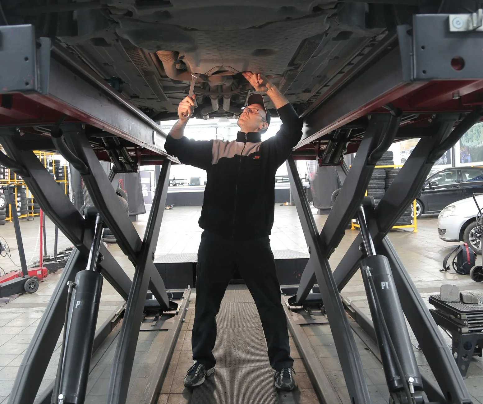 Voiture électrique occasion 2026 : éviter les pièges